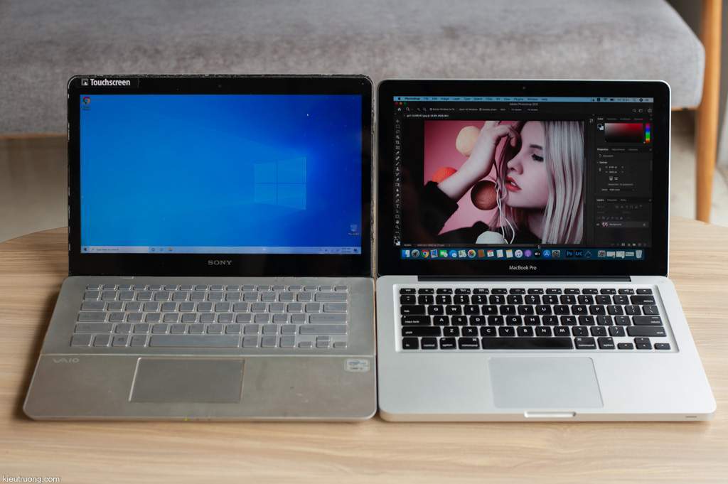 MacBook vs Sony Vaio