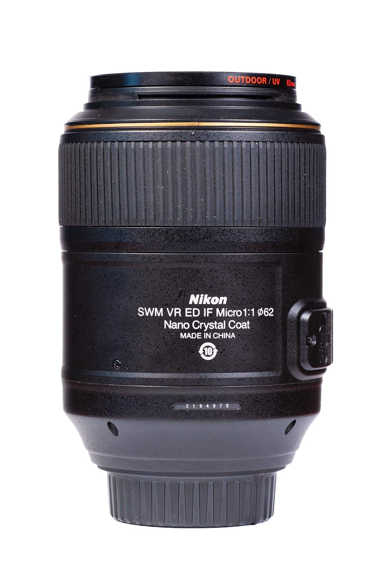 Nikon AF-S 105mm f/2.8 VR