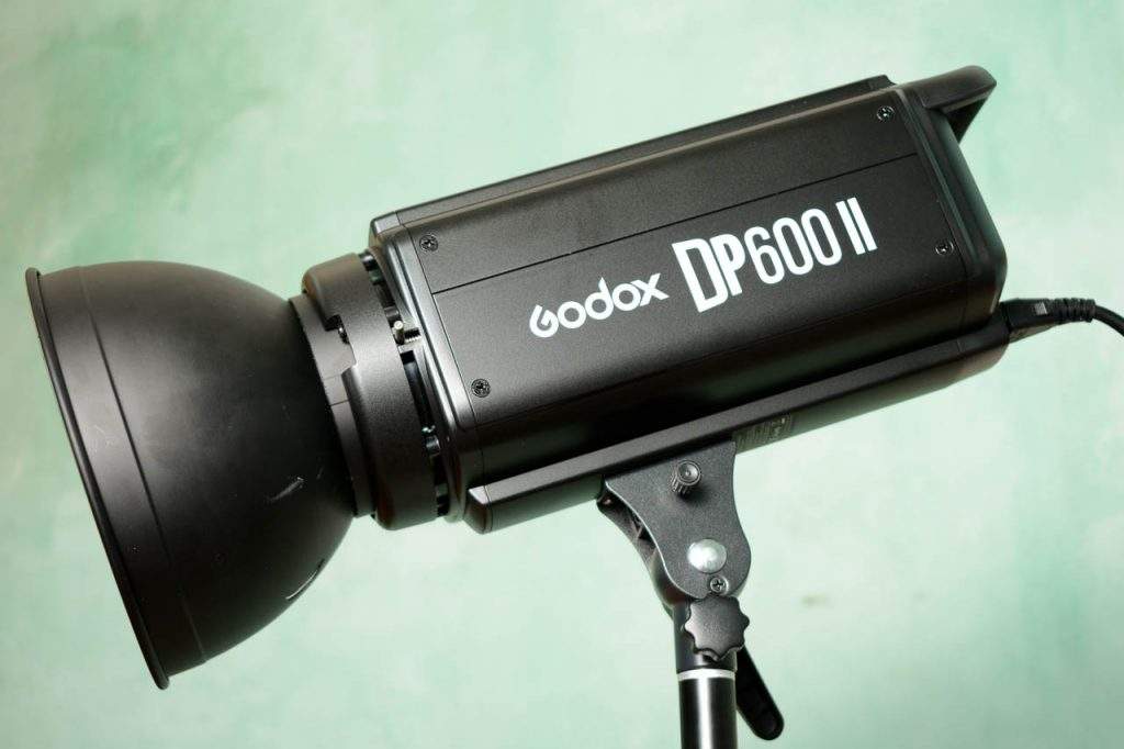 Review Godox DP600II-D