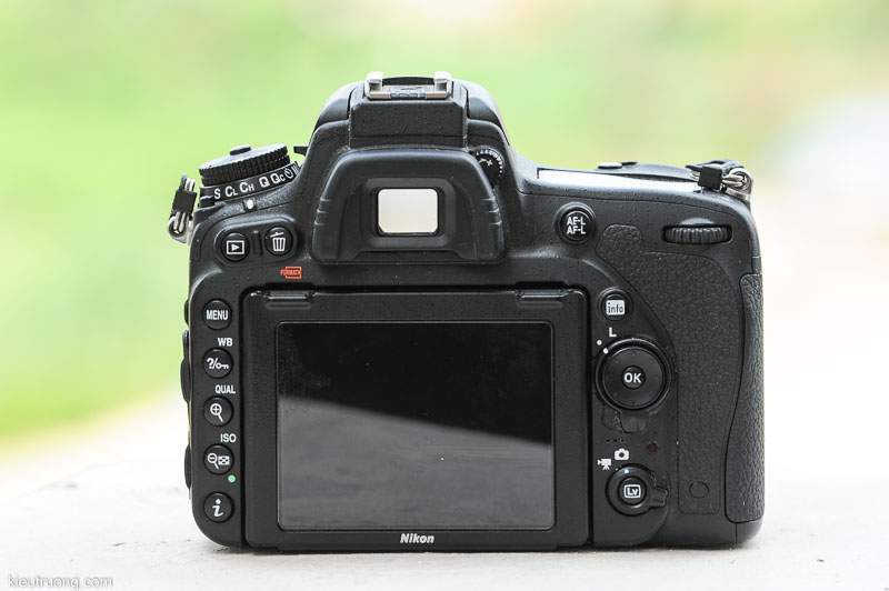đánh giá thân vỏ máy ảnh Nikon D750