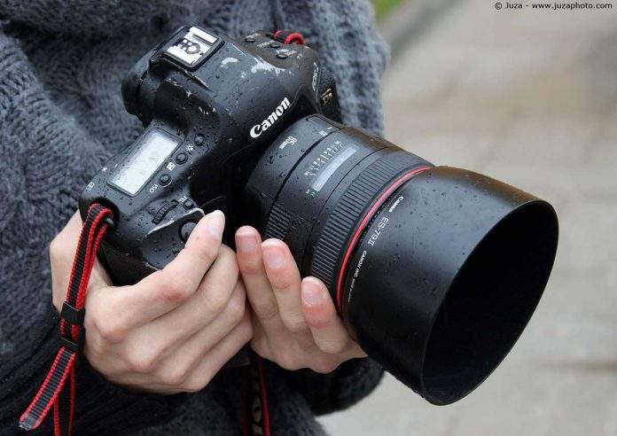 7 mẫu máy ảnh chụp đẹp giá phải chăng cho người mới bắt đầu